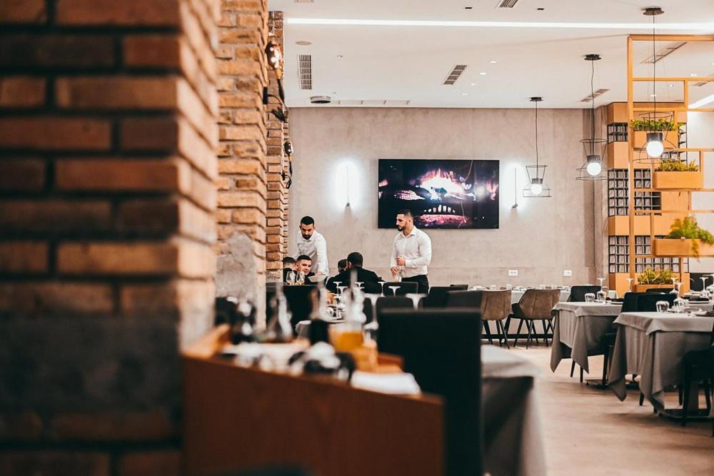 Boutique Hotel Whisky Tirana Kültér fotó
