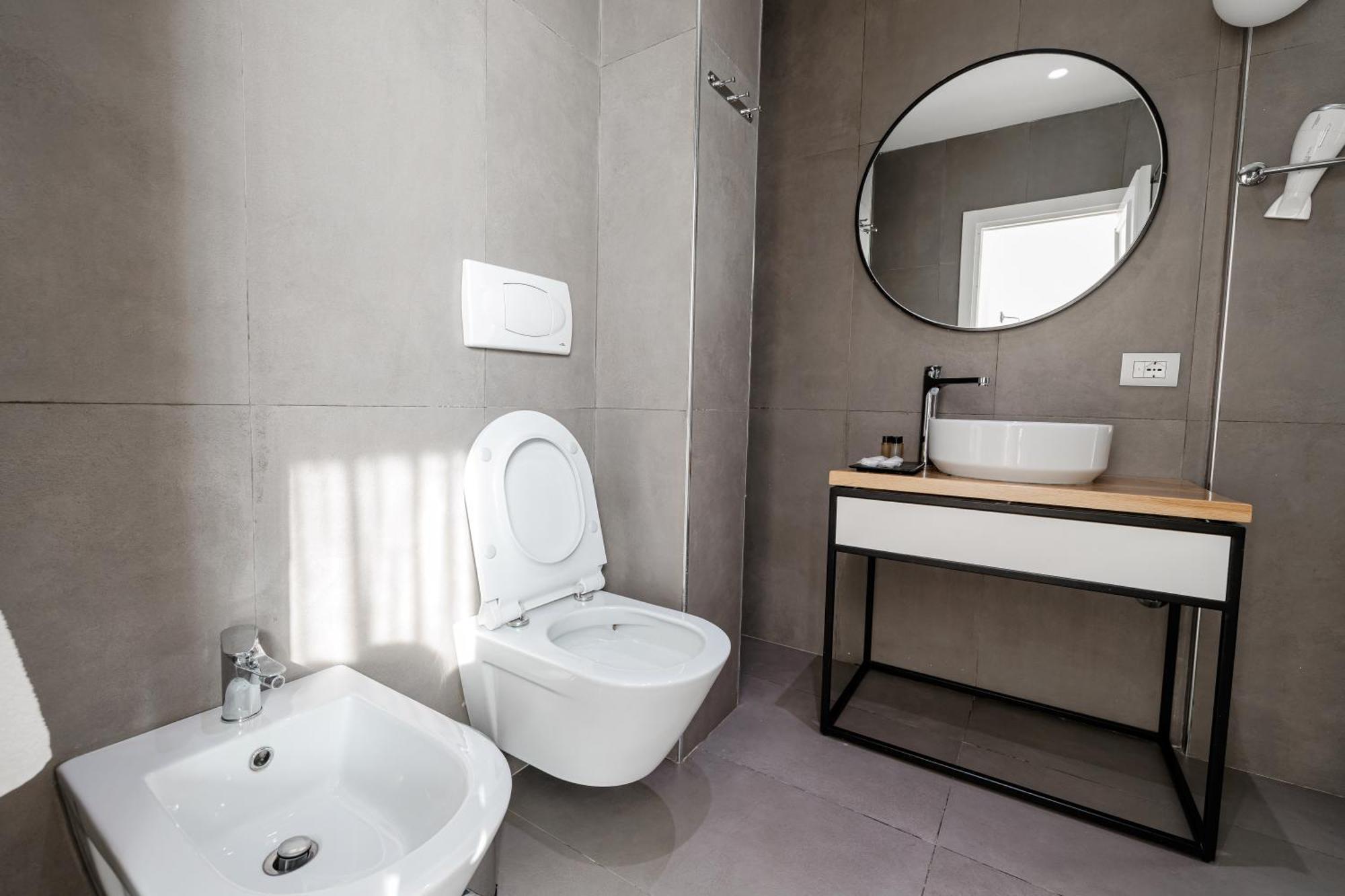 Boutique Hotel Whisky Tirana Kültér fotó