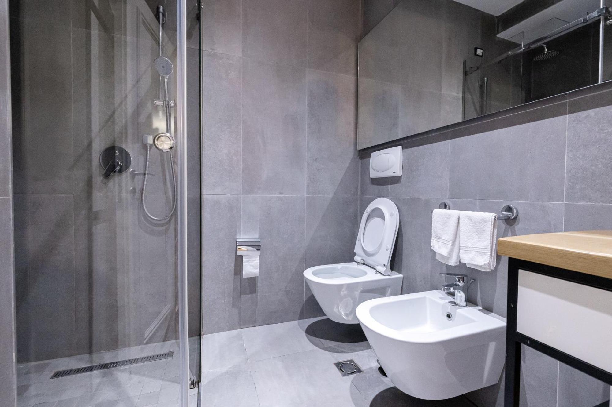 Boutique Hotel Whisky Tirana Szoba fotó